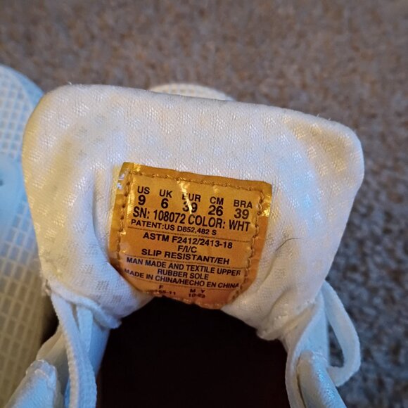 NWOT Sketchers air cooled memory foam slip resistant sneakers - Picture 2 of 5